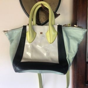 Pour la Victoire patent leather handbag